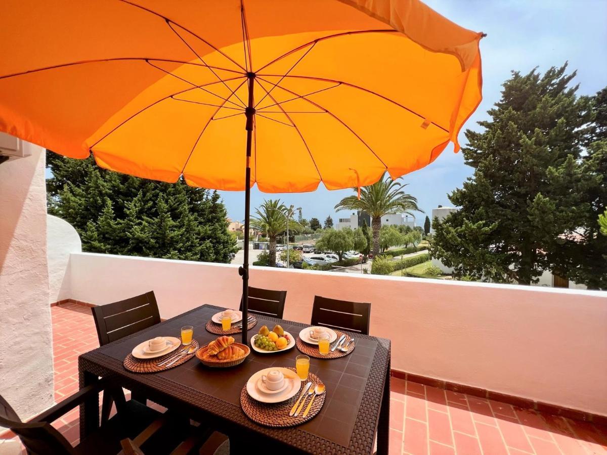 Armacao De Pera Twins 2 With Pool By Homing Apartment Exterior photo