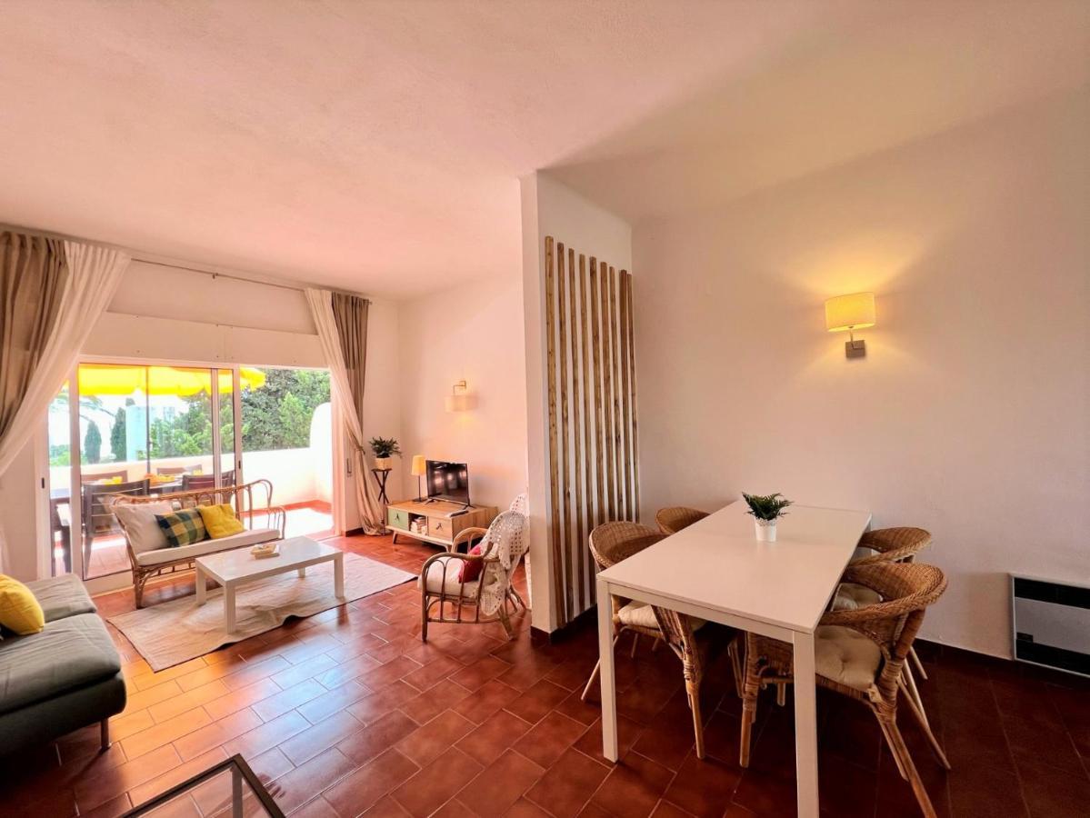 Armacao De Pera Twins 2 With Pool By Homing Apartment Exterior photo