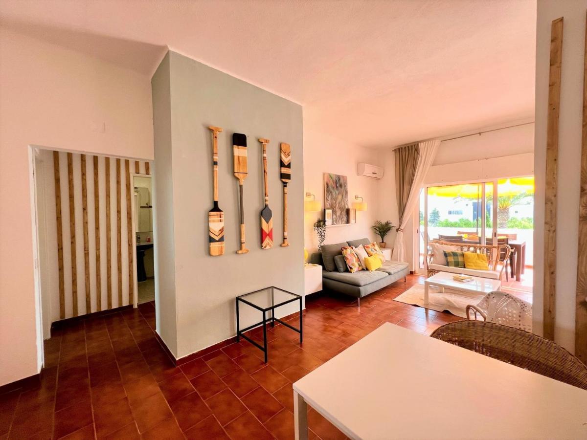 Armacao De Pera Twins 2 With Pool By Homing Apartment Exterior photo