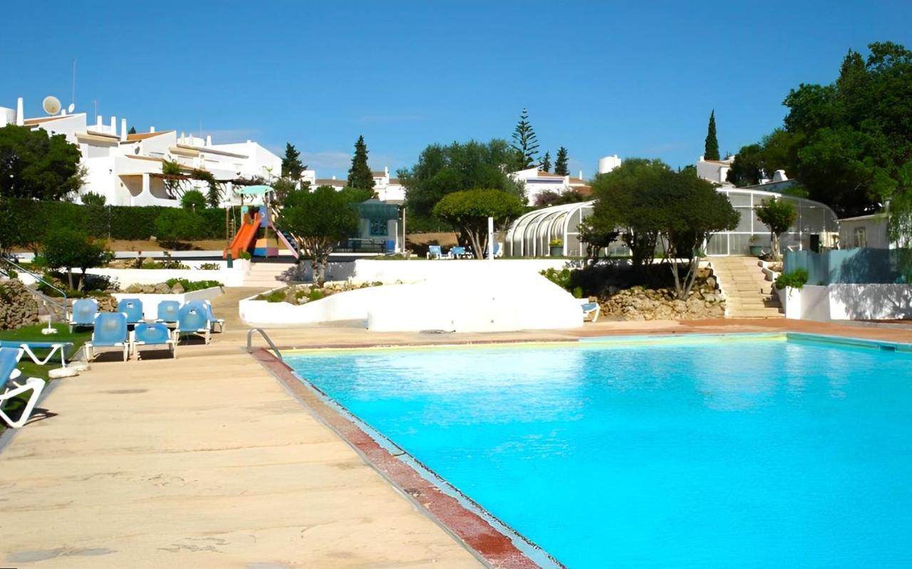Armacao De Pera Twins 2 With Pool By Homing Apartment Exterior photo