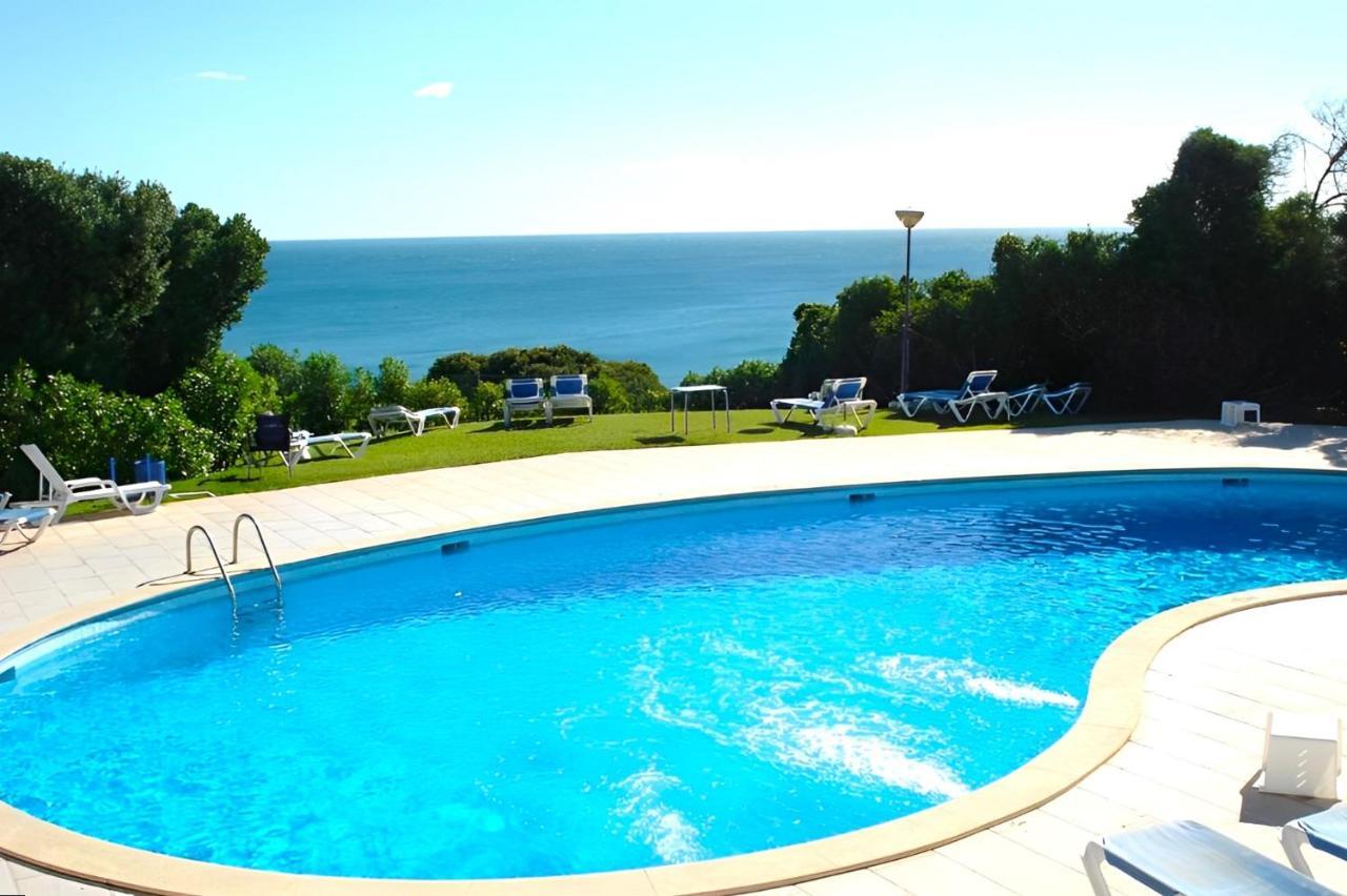 Armacao De Pera Twins 2 With Pool By Homing Apartment Exterior photo